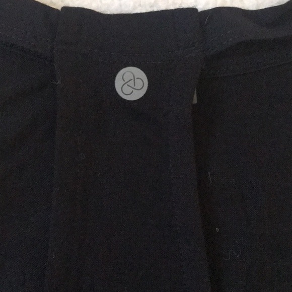 Zella | Muscle Halter Workout Tank With Side Cut Outs in Black Size XS - Picture 8 of 11